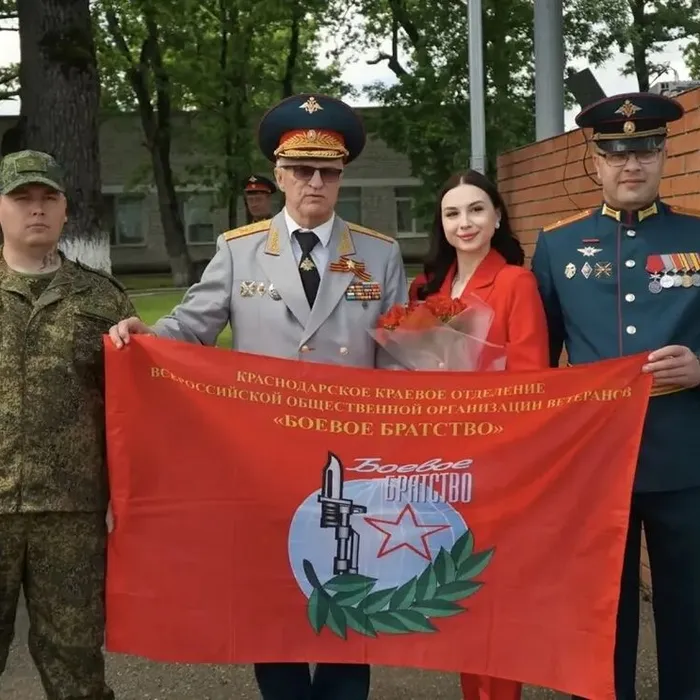 Путь к звёздам: торжественное вручение первых офицерских званий в 415 учебном центре!»