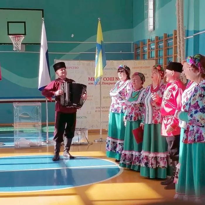 выездная концертная бригада Калининского Дома культуры. 