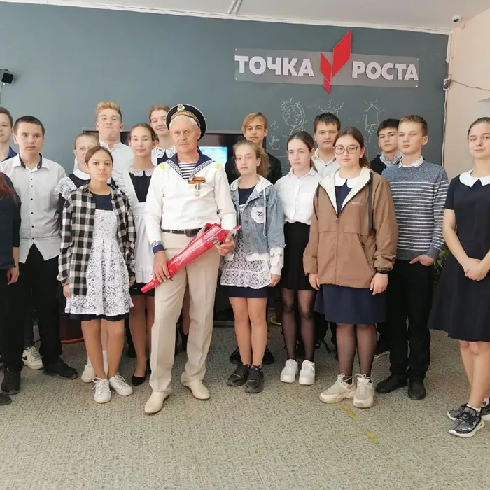 «Слава русским морякам».