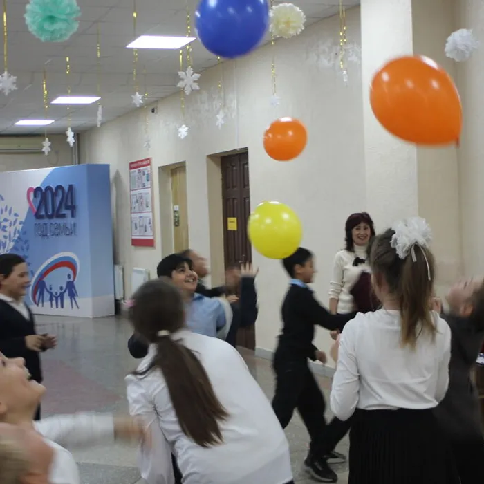 Игровая программа «В сказку добрую зовём»