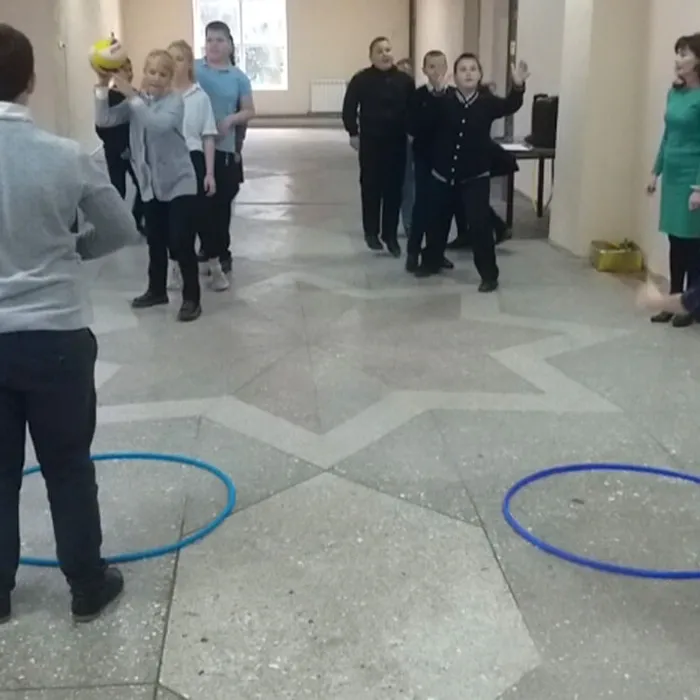 Спортивно-развлекательная  программа  «Спортсменом можешь ты не быть, но быть здоровым ты обязан».