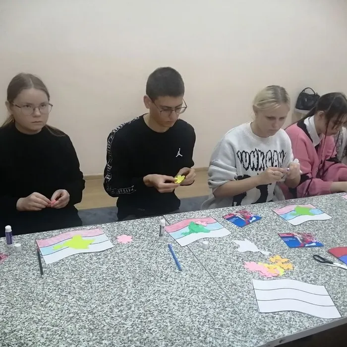 Информационный час «Одна страна, одна Россия»
