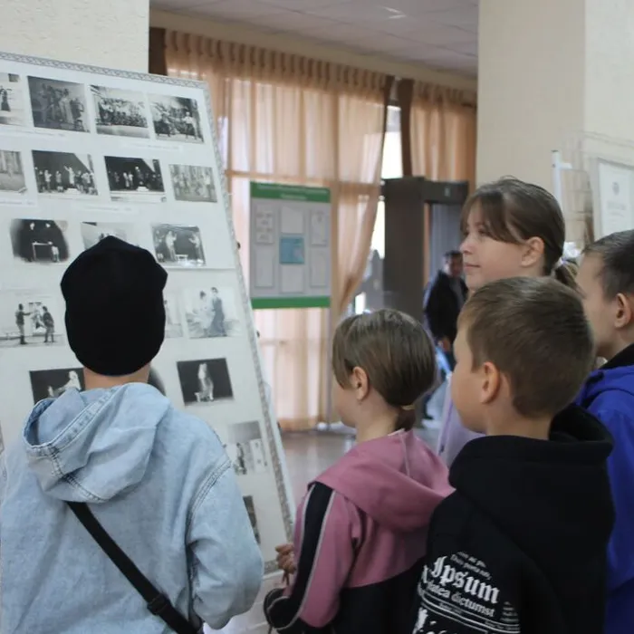 Экспозиция «История Народного театра в фотографиях»