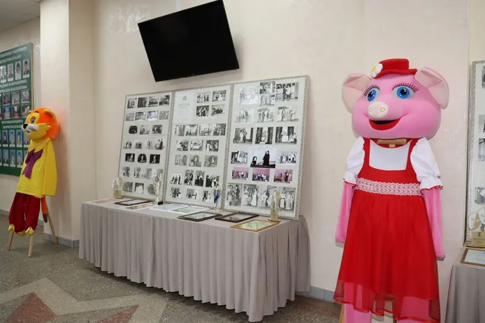 IugsZTs3LVk
